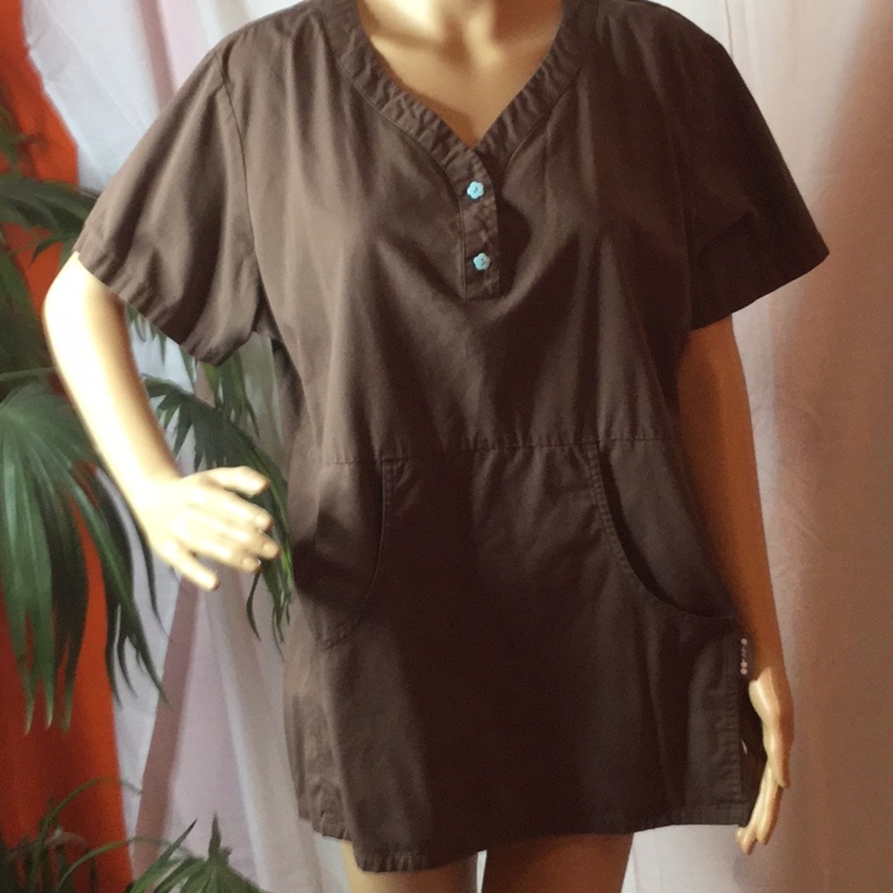 Koi scrub top